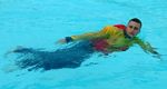 SWIM STROKES, SIDESTROKE, 4 PUSH FORWARD
Bring your legs together as you pull forward with your lower hand 20